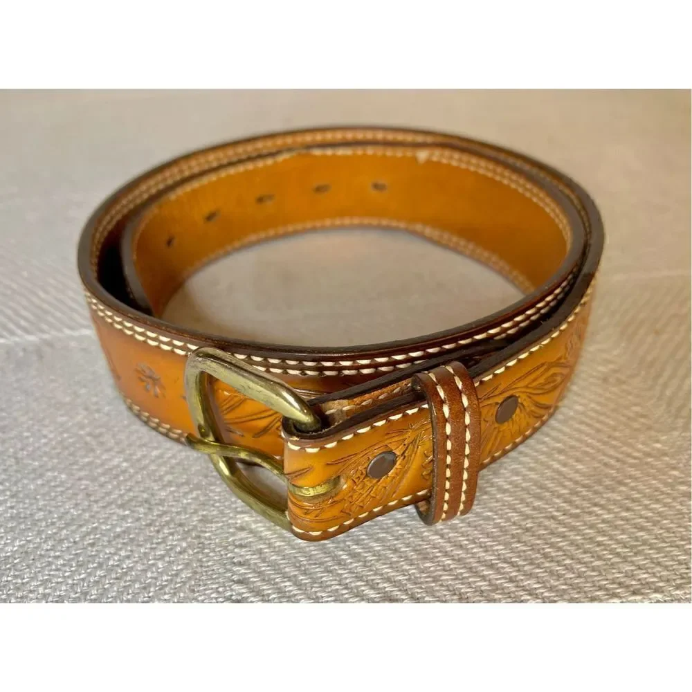 Vintage Western Tooled Leather Belt Pine Pattern& LINDA Across Middle Back Sz 32